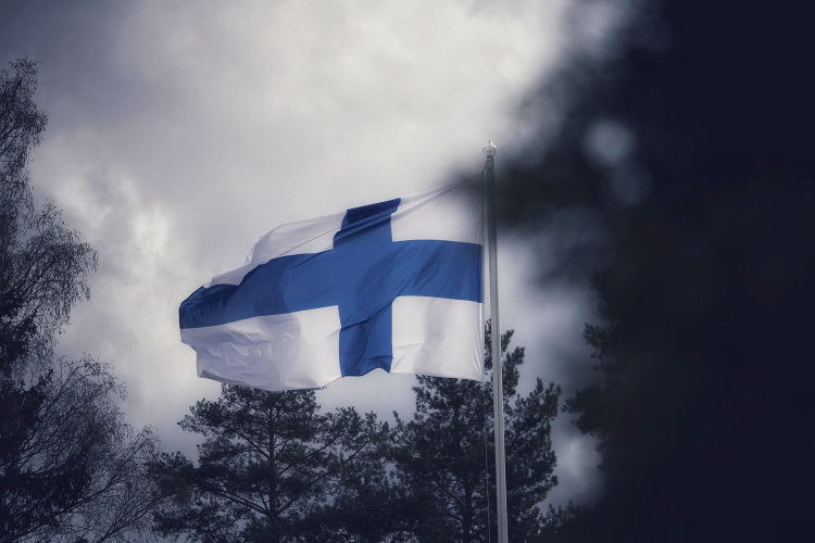 Ohjelmallinen kirkkokahvitus suomen lippu